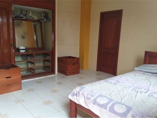 Foto 2 de casa de venta manta zona sur manabi