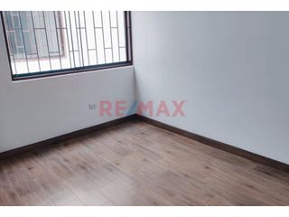 Foto 6 de Alquiler Departamento + 2 Cocheras En Raul Ferrero - La Molina