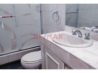 Foto 8 de Alquiler Departamento + 2 Cocheras En Raul Ferrero - La Molina
