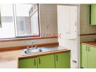 Foto 15 de Alquiler Departamento + 2 Cocheras En Raul Ferrero - La Molina
