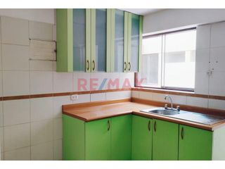 Foto 17 de Alquiler Departamento + 2 Cocheras En Raul Ferrero - La Molina