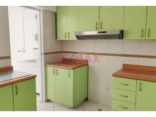 Foto 18 de Alquiler Departamento + 2 Cocheras En Raul Ferrero - La Molina
