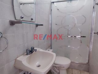 Foto 7 de Alquiler Departamento + 2 Cocheras En Raul Ferrero - La Molina