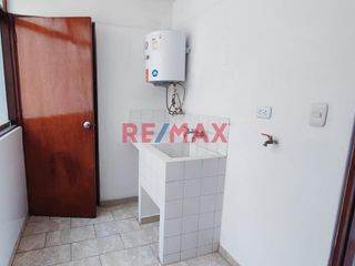 Foto 17 de Alquiler Departamento + 2 Cocheras En Raul Ferrero - La Molina