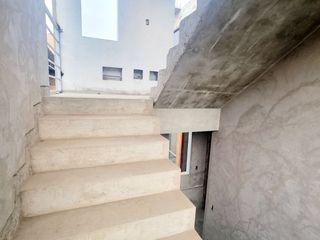 Foto 16 de ALQUILER DE TERRENO MÁS VIVIENDA U OFICINA / TALLER / DEPÓSITO