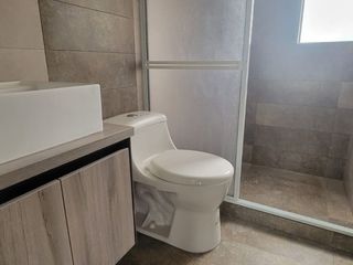 Foto 8 de VENTA DE CASA VIP EN CUENCA