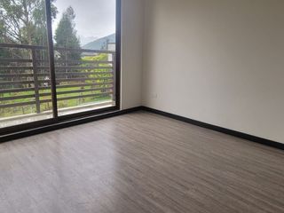 Foto 6 de VENTA DE CASA VIP EN CUENCA