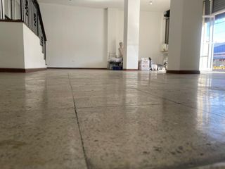 Foto 3 de Rento local comercial amplio de 175 m2