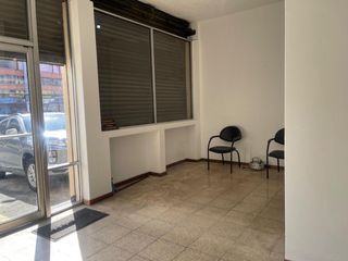 Foto 6 de Rento local comercial amplio de 175 m2