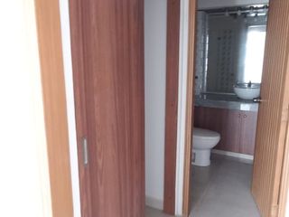 Foto 10 de Urdesa Departamento remodelado  200 m2 precioso 2 pisos. Condominio con piscina. en 2 niveles