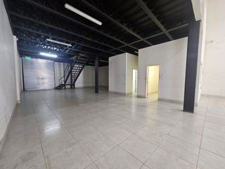 Foto 10 de Alquiler Local Comercial en La Principal Nicolás Lapentti / Duran