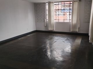 Foto 1 de OPORTUNIDAD UNICA: SE VENDE SEGUNDO PISO CON AIRES (TERRAZA)