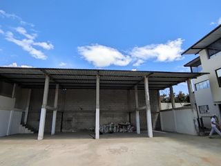 ✅ARRIENDO OFICINAS, BODEGA Y GALPÓN ESQUIENERO.  (BELLAVISTA DE CALDERÓN)