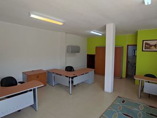 ✅ARRIENDO OFICINAS, BODEGA Y GALPÓN ESQUIENERO.  (BELLAVISTA DE CALDERÓN)