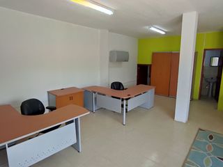 ✅ARRIENDO OFICINAS, BODEGA Y GALPÓN ESQUIENERO.  (BELLAVISTA DE CALDERÓN)