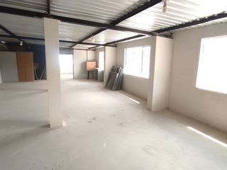 Foto 17 de ✅ARRIENDO OFICINAS, BODEGA Y GALPÓN ESQUIENERO.  (BELLAVISTA DE CALDERÓN)