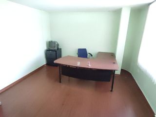 Foto 7 de ✅ALQUILER DE OFICINAS, BODEGAS Y GALPÓN ESQUINERO. (BELLAVISTA DE CALDERÓN)