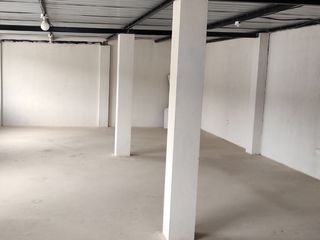 Foto 24 de ✅ALQUILER DE OFICINAS, BODEGAS Y GALPÓN ESQUINERO. (BELLAVISTA DE CALDERÓN)