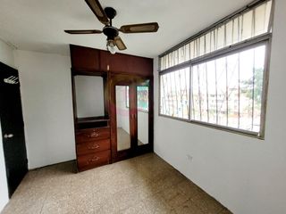Foto 9 de Vendo departamento Las Acacias (Sur Guayaquil)