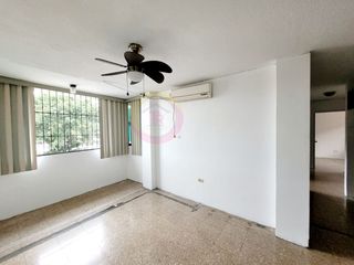 Foto 11 de Vendo departamento Las Acacias (Sur Guayaquil)