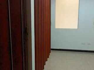 Foto 9 de VENDO OFICINA,  OCTAVO PISO, CERCA CLUB CAMPESTRE CALI