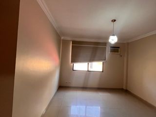 Foto 8 de ALQUILER DE CASA CON 5 HABITACIONES EN URBANIZACIÓN CERRADA - NORTE DE GUAYAQUIL (ANNY)