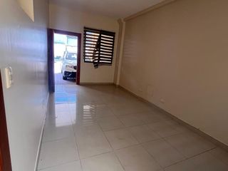 Foto 19 de ALQUILER DE CASA CON 5 HABITACIONES EN URBANIZACIÓN CERRADA - NORTE DE GUAYAQUIL (ANNY)