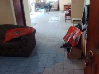 Foto 11 de ALQUILO CENTRICO EDIFICIO AV. IZAGUIRRE EN ESQUINA