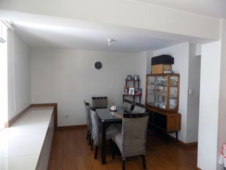 Se vende departamento en primer piso en La Calera, Surquillo.