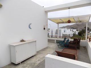 Venta de espectacular casa de playa amoblada en Cañete