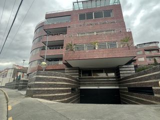 HERMOSO Y CONFORTABLE DEPARTAMENTO DE VENTA EN ZONA DE ALTA PLUSVALIA, Sector Isabel La Católica, D346