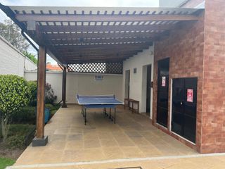 Foto 7 de Monteserrín Casa en Venta con Piscina Cerca a Campo Alegre