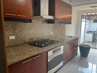 Foto 15 de Monteserrín Casa en Venta con Piscina Cerca a Campo Alegre