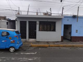 Foto 1 de Vendo casa en el centro de Huaral!