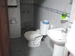 Foto 10 de Excelente ubicación local comercial en Gamarra