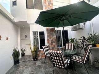 Foto 1 de Venta Casa Rentera en Manta