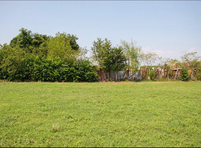 place photo 18