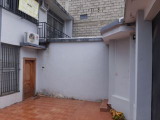 Foto 10 de HERMOSA CASA DE RENTA EN ESMERALDAS CON LOCAL COMERCIAL SI LO DESEA  $ 400 CASA  $ 400 LOCAL