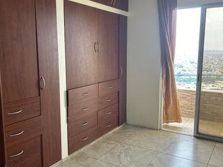 Foto 16 de vendo casa muy amplia con excelente vista panorámica en Bellavista, Guayaquil