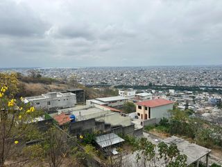 Foto 18 de vendo casa muy amplia con excelente vista panorámica en Bellavista, Guayaquil
