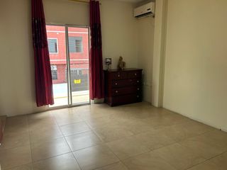 Foto 27 de vendo casa muy amplia con excelente vista panorámica en Bellavista, Guayaquil
