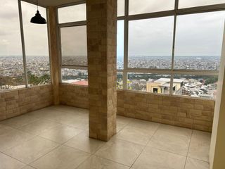 Foto 35 de vendo casa muy amplia con excelente vista panorámica en Bellavista, Guayaquil