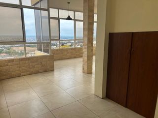 Foto 48 de vendo casa muy amplia con excelente vista panorámica en Bellavista, Guayaquil