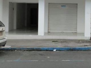 Foto 1 de ALQUILER DE LOCALES COMERCIALES EN LA CIUDAD DE ESMERALDAS. EN ZONA COMERICAL Y BNACARIA .. CERCA DE BANCOS E INSTITUCIONES GUBERMANTALES LOS LOCALES