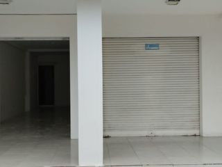 Foto 5 de ALQUILER DE LOCALES COMERCIALES EN LA CIUDAD DE ESMERALDAS. EN ZONA COMERICAL Y BNACARIA .. CERCA DE BANCOS E INSTITUCIONES GUBERMANTALES LOS LOCALES