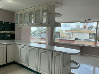 Venta Departamento Urbanización el Condado segunda etapa 3 dormitorios segundo piso cerca del Parque