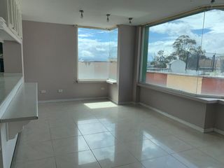 Venta Departamento Urbanización el Condado segunda etapa 3 dormitorios segundo piso cerca del Parque