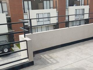 Foto 3 de VENTA CASA EN POMASQUI CON PISCINA