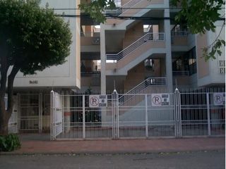 Foto 1 de APARTA-ESTUDIO BARRIO QUINTA ORIENTAL