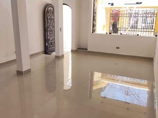 Foto 4 de ALQUILER DE CASA EN URB. LAS BRISAS DE CHICLAYO